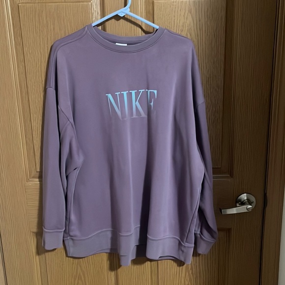 Nike Oversized Crewneck - Picture 1 of 5